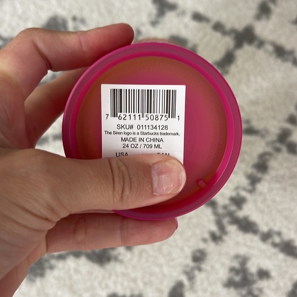 BRAND NEW Starbucks Summer 2022 Venti Lemonade Grid Pink / Yellow Grid - Picture 2 of 2